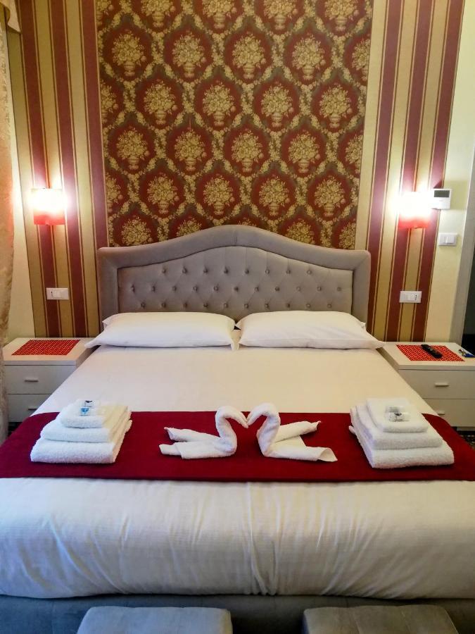Double Room with Private Bathroom,1271220925:JPEG
