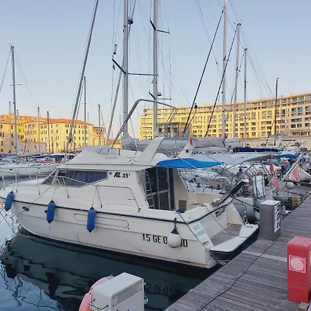 Piazzetta La Maddalena 2-3